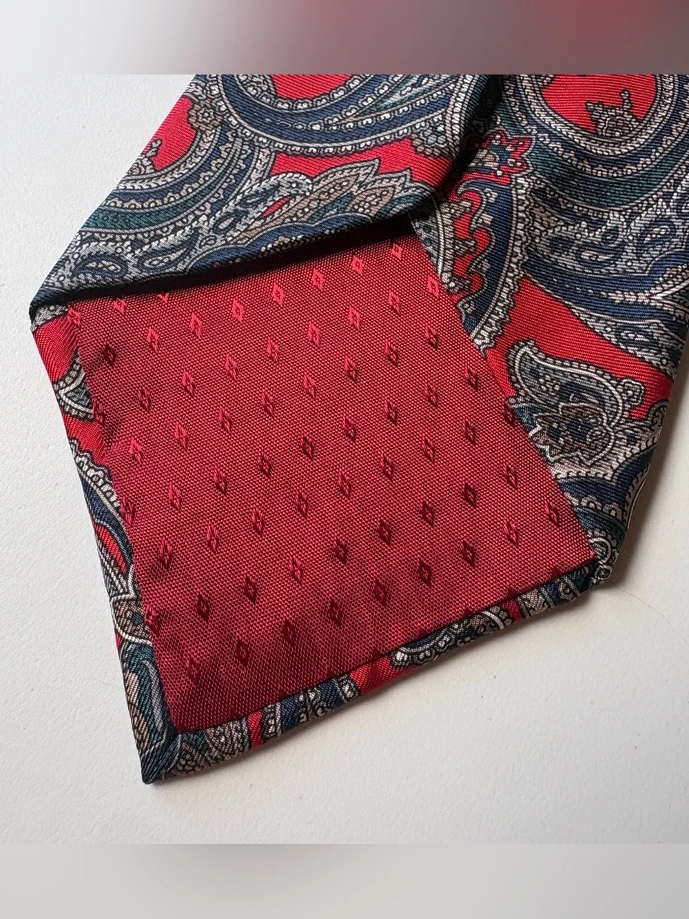 Mark Alexander 100% Silk Tie Extra Long XL Red Teal Blue Paisley Vintage